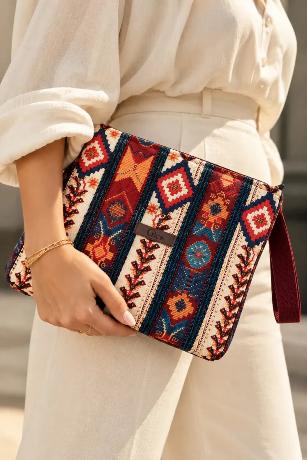 Clutch Çantalar