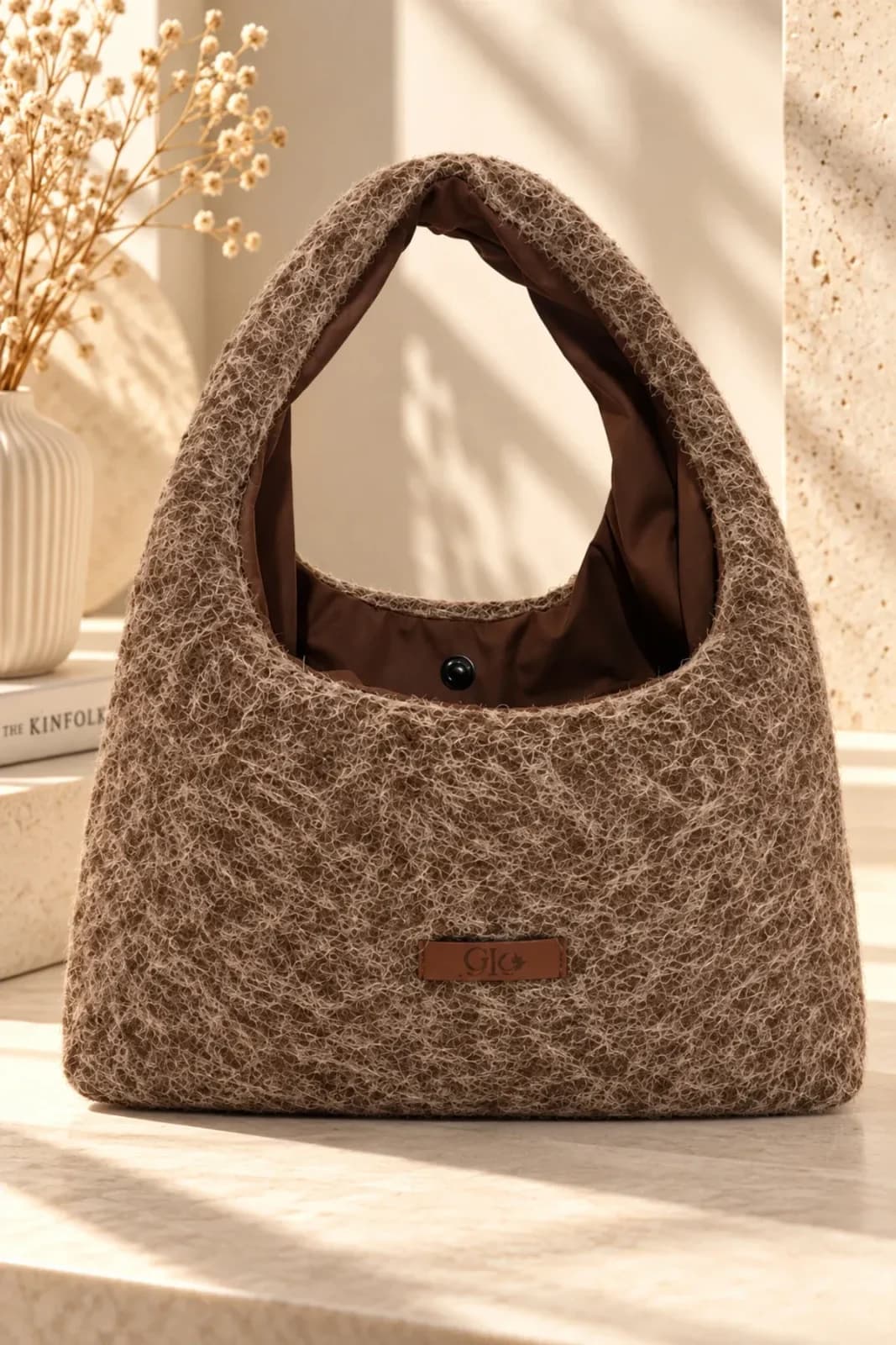 Cozy Teddy Kahverengi Peluş Dokulu Hobo Omuz Çantası - Görsel 4
